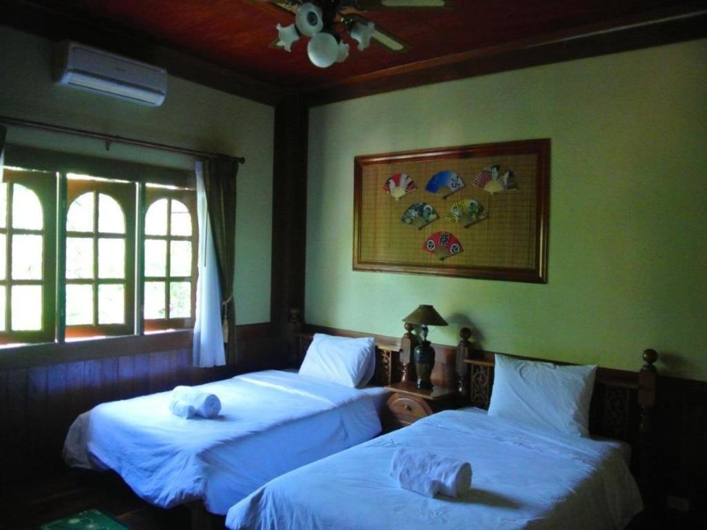 Himawari Restaurante y Cottage Ban Nong Hin  Exterior foto