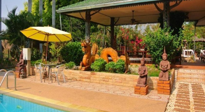 Himawari Restaurante y Cottage Ban Nong Hin  Exterior foto