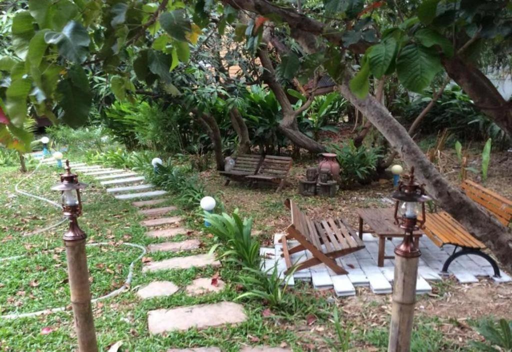 Himawari Restaurante y Cottage Ban Nong Hin  Exterior foto