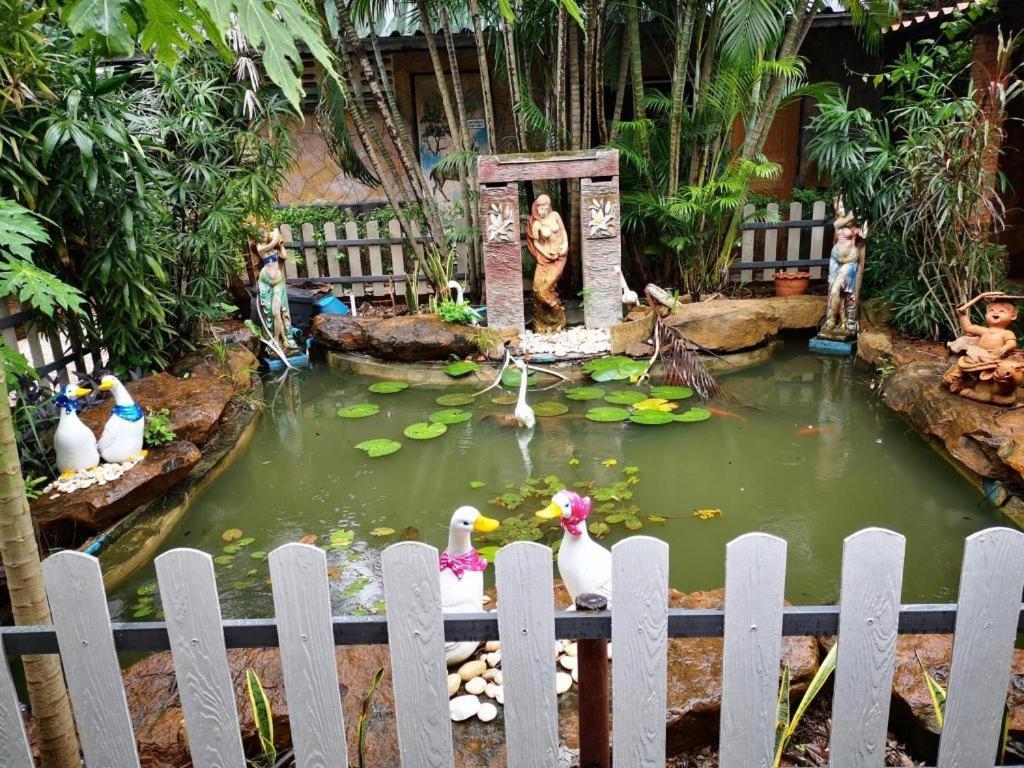 Himawari Restaurante y Cottage Ban Nong Hin  Exterior foto